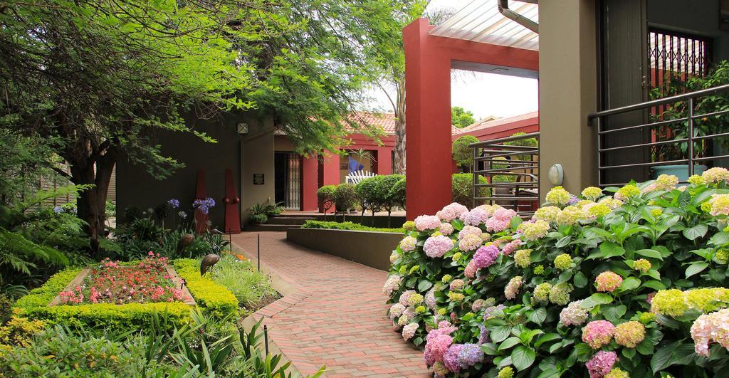 Avalon Guest Manor Hotel Newcastle Exterior photo
