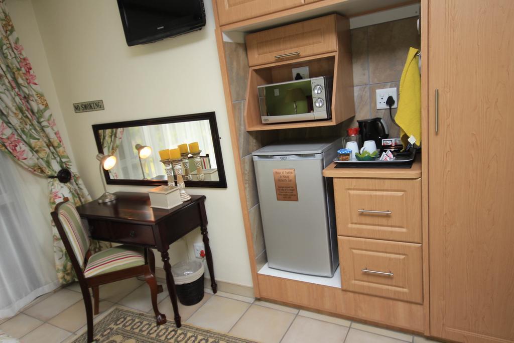 Avalon Guest Manor Hotel Newcastle Room photo