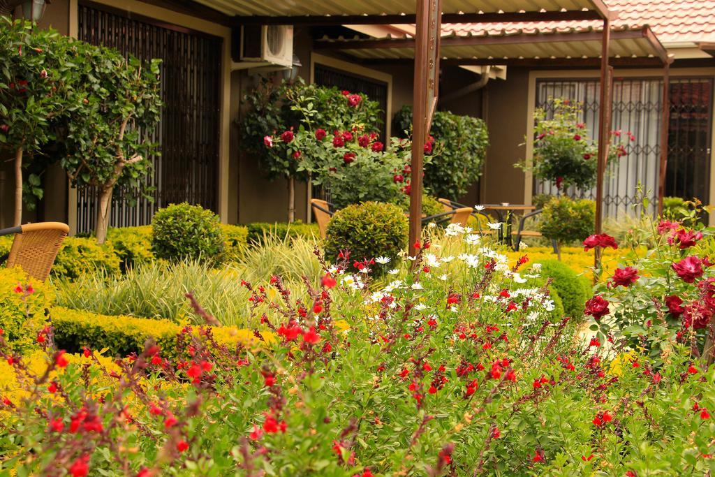 Avalon Guest Manor Hotel Newcastle Exterior photo