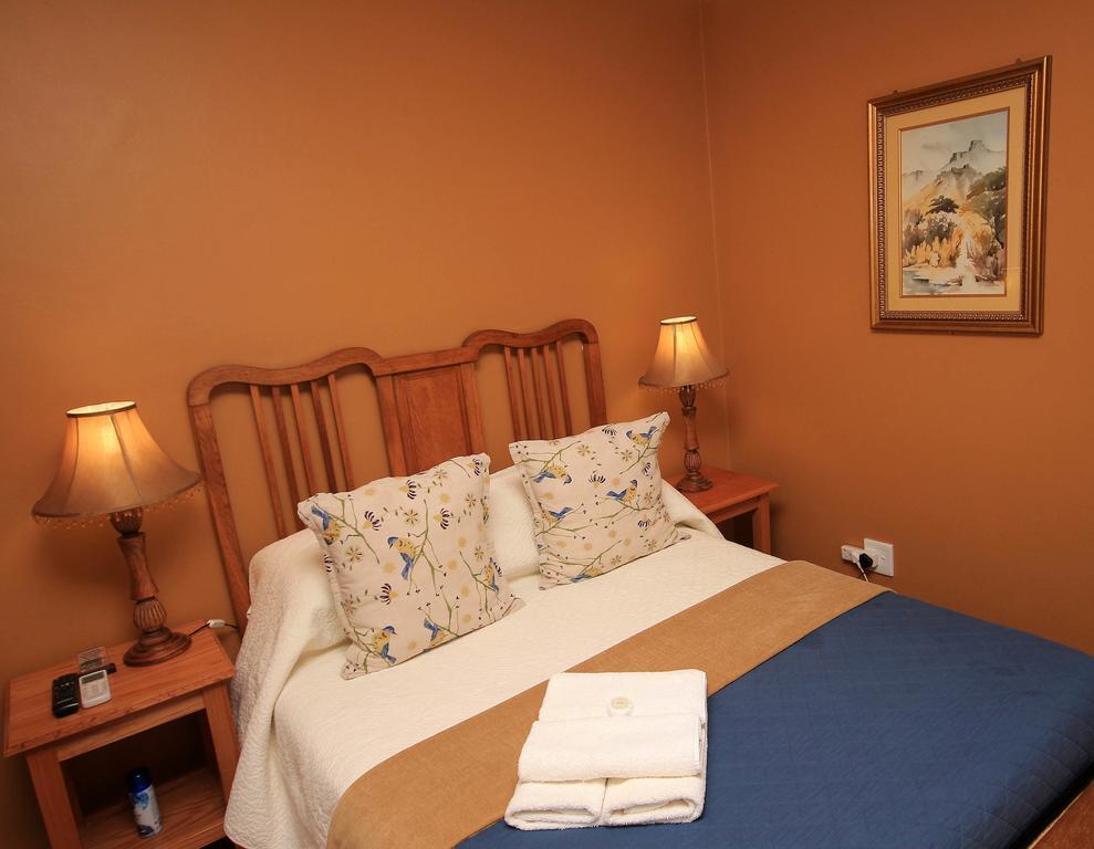 Avalon Guest Manor Hotel Newcastle Room photo